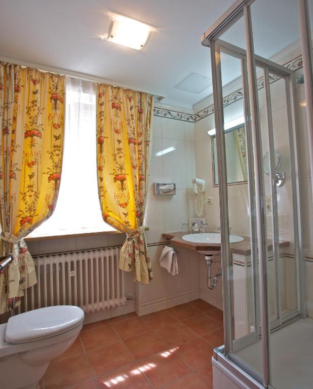Landgasthof Deutsche Eiche 3* Monaco di Baviera